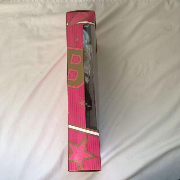 University Barbie Iowa Hawkeyes Special Edition 1996 NEW Mattel 20367 - Picture 7 of 12